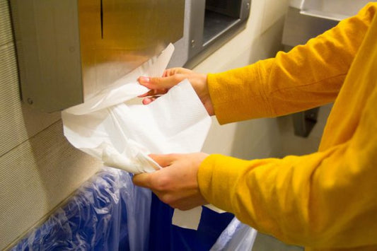 How to Dry Your Hands with Just One Paper Towel