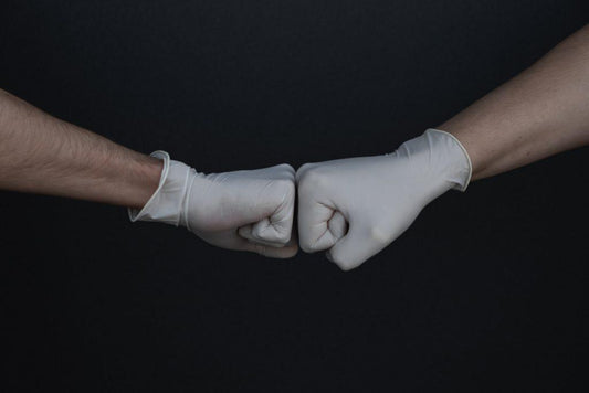 Buying Guide For Disposable Gloves: Material, Quality